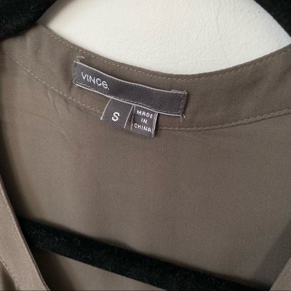 VINCE 100% SILK SHIRT - Picture 8 of 8